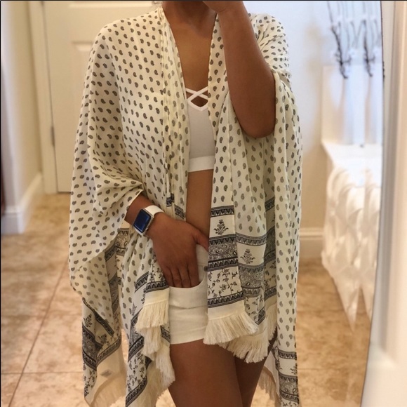 Tops - Poncho Style Boho Cardigan